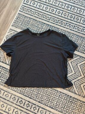 Old Navy Boxy Short-Sleeve Tee in Black